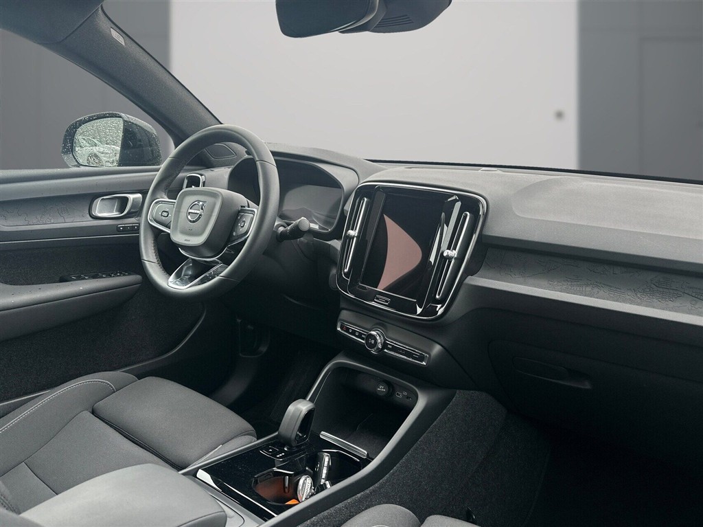Volvo C40 Recharge Extended Range Plus 252HK 5d Aut. - Image 8