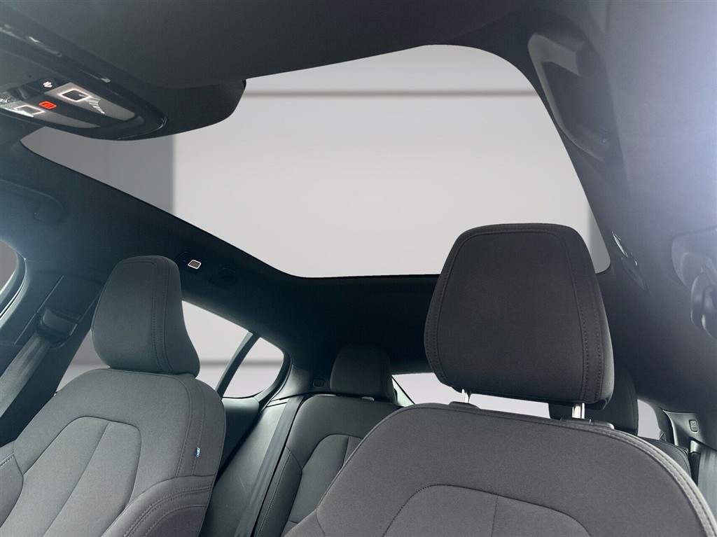 Volvo C40 Recharge Extended Range Plus 252HK 5d Aut. - Image 10