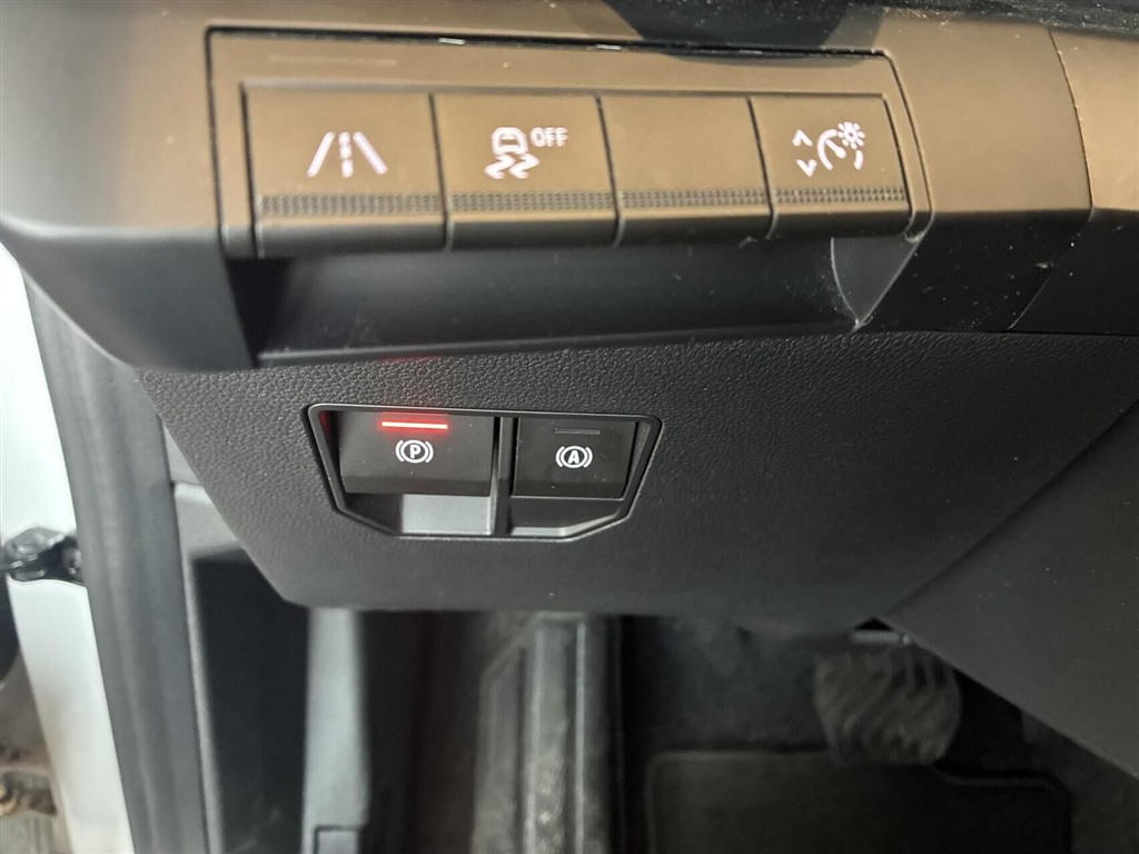 Renault Mégane E-TECH Techno 220HK 5d Aut. - Image 9