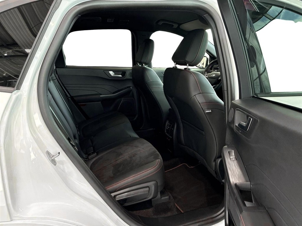 Ford Kuga 2,5 Plugin-hybrid ST-Line X CVT 243HK 5d Aut. - Image 11