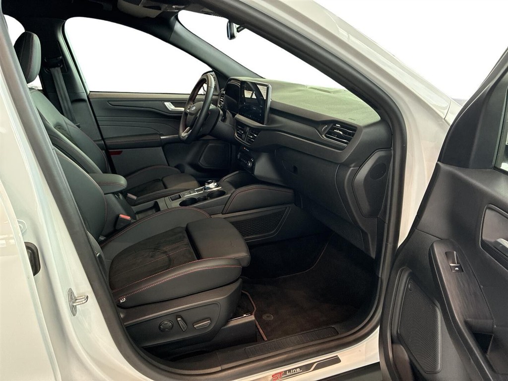 Ford Kuga 2,5 Plugin-hybrid ST-Line X CVT 243HK 5d Aut. - Image 12