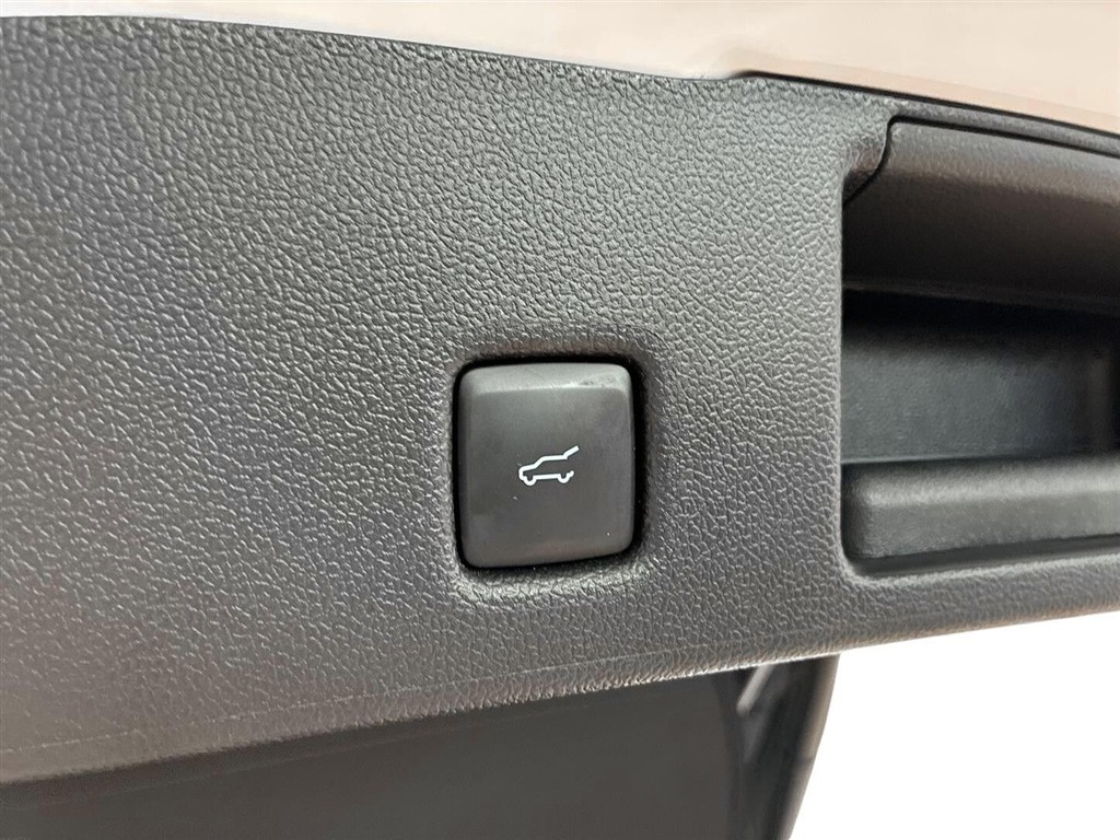 Ford Kuga 2,5 Plugin-hybrid ST-Line X CVT 243HK 5d Aut. - Image 26