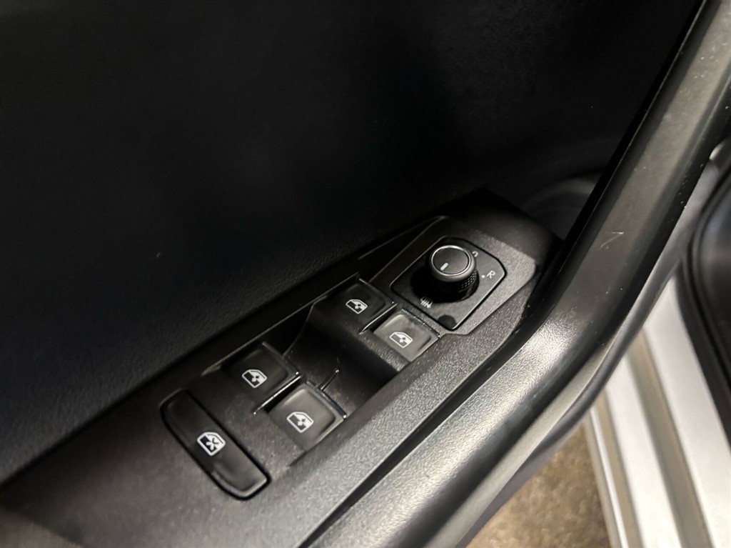 VW Polo 1,0 TSI Highline DSG 110HK 5d 7g Aut. - Image 7