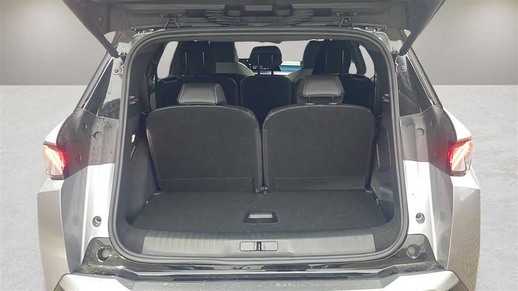 Peugeot e-5008 EL GT Pack 210HK 5d Aut. - Image 9