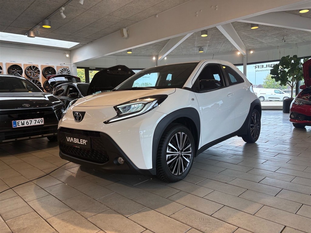 Toyota Aygo X 1,0 VVT-I Active 72HK 5d