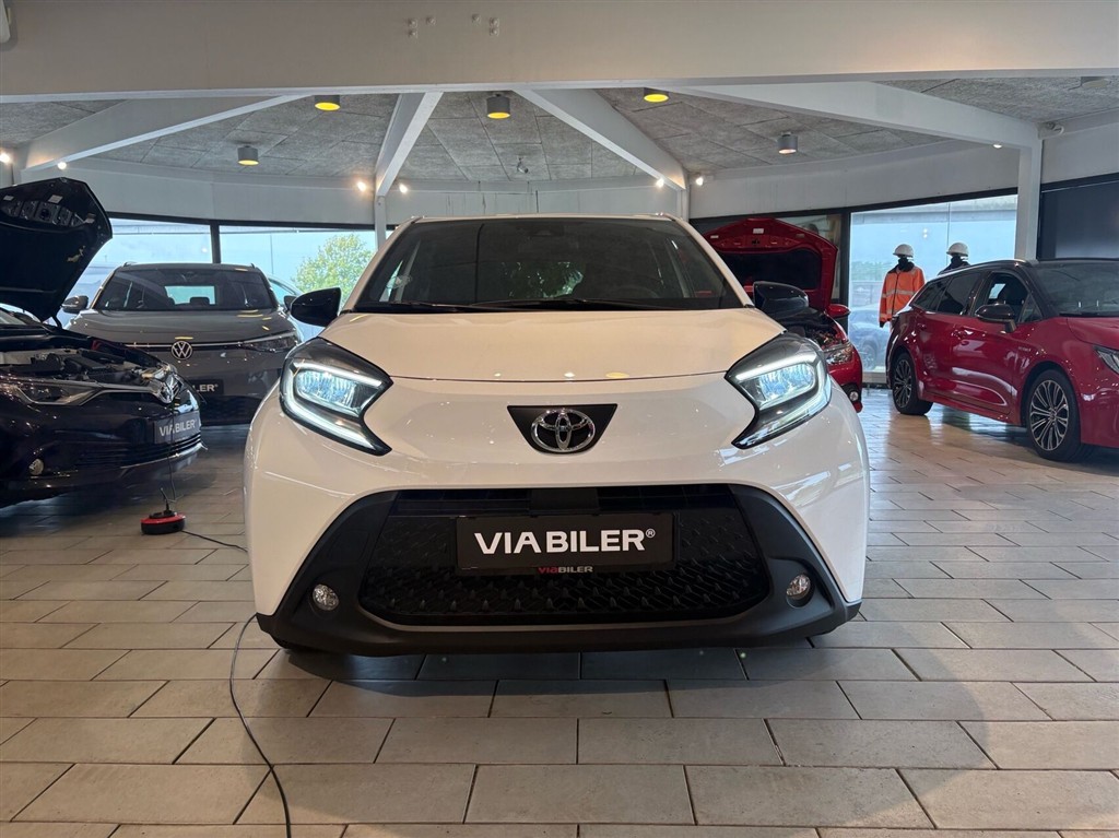 Toyota Aygo X 1,0 VVT-I Active 72HK 5d - Image 9