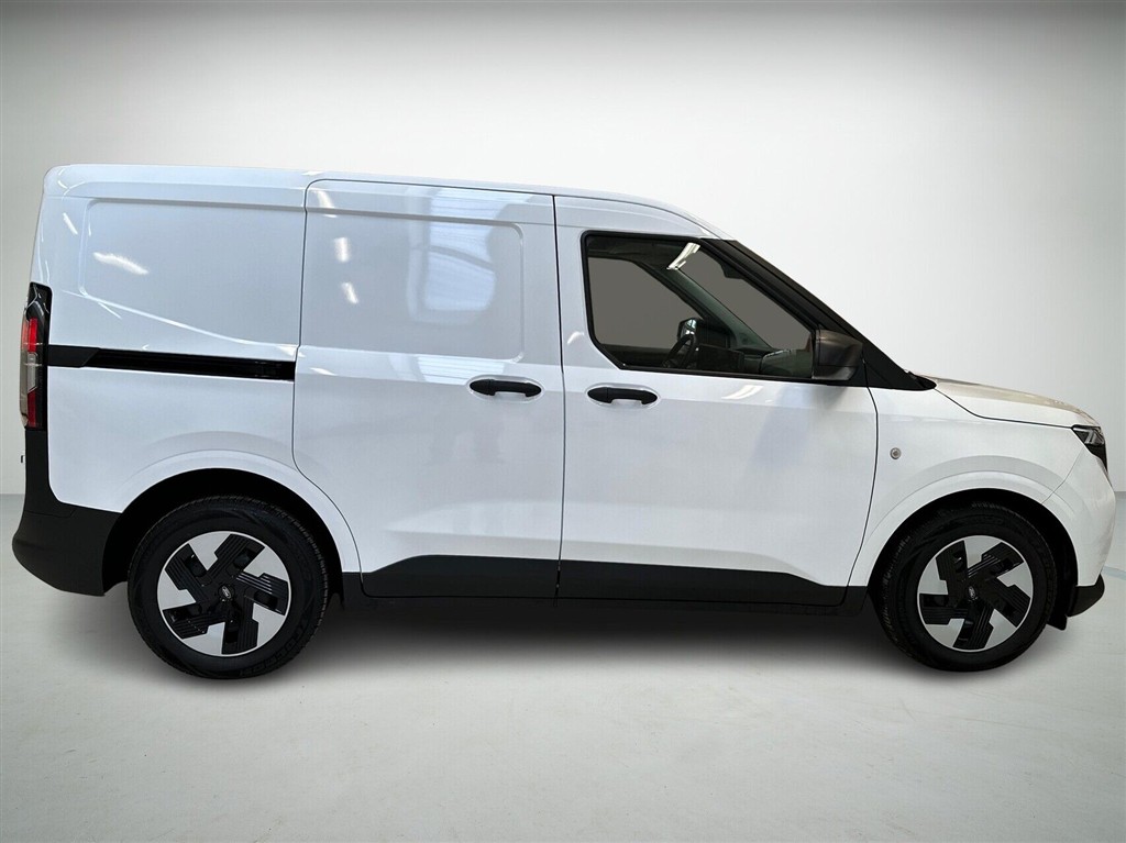 Ford E-Transit Courier EL Trend 136HK Van Aut. - Image 5