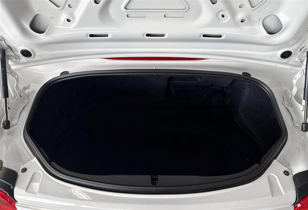 Mazda MX-5 Roadster 1,5 Skyactiv-G 131HK Cabr. 6g - Image 8