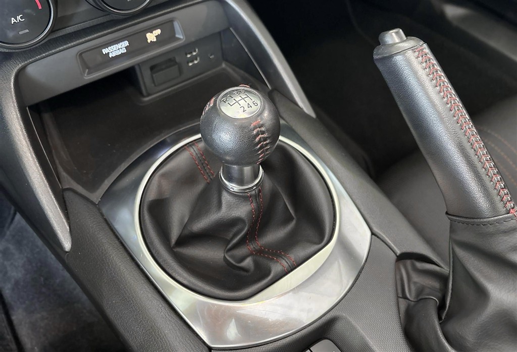 Mazda MX-5 Roadster 1,5 Skyactiv-G 131HK Cabr. 6g - Image 16