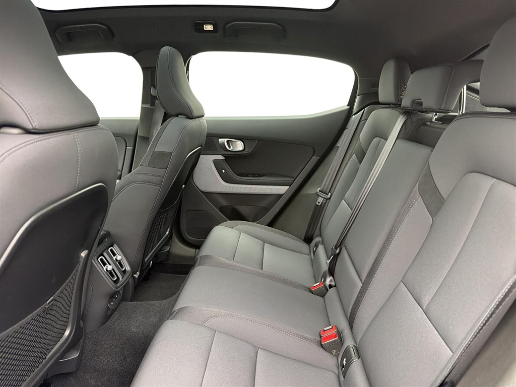 Polestar 2 EL LRDM Plus AWD 421HK 5d Aut. - Image 5