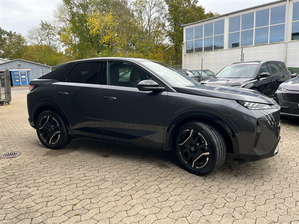 Peugeot e-3008 EL GT 210HK 5d Aut. - Image 4