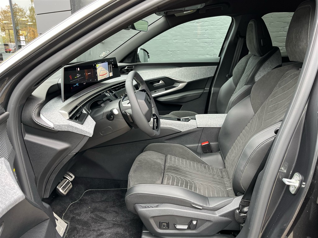 Peugeot e-3008 EL GT 210HK 5d Aut. - Image 10