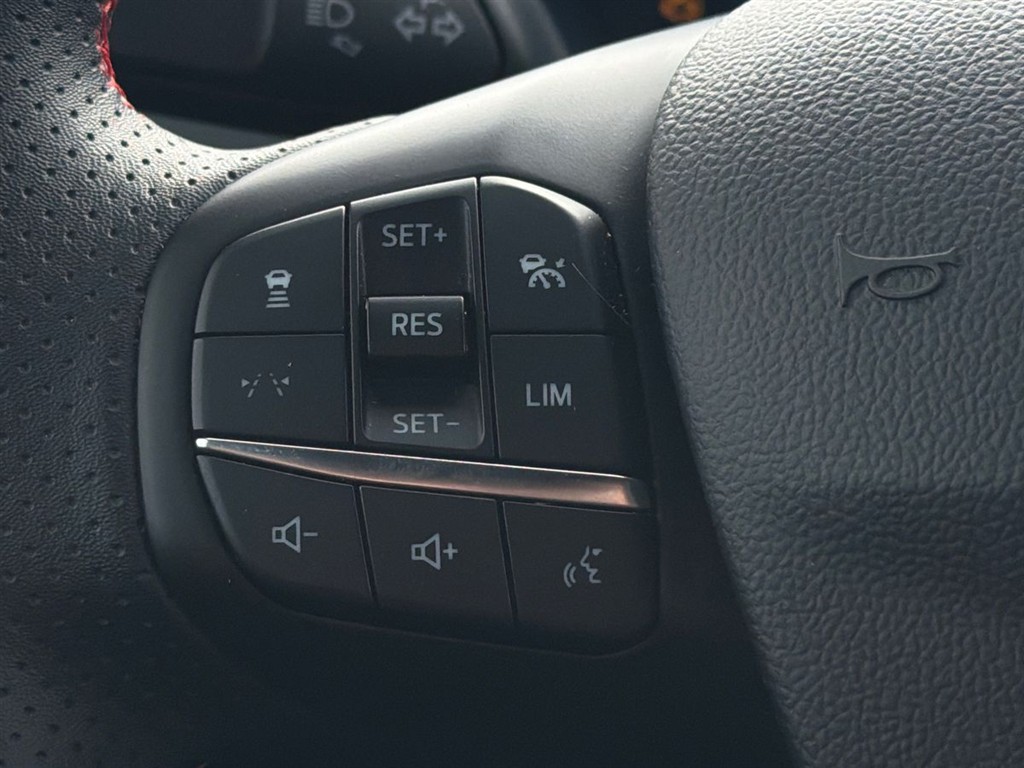 Ford Kuga 2,5 Plugin-hybrid ST-Line X CVT 243HK 5d Aut. - Image 14
