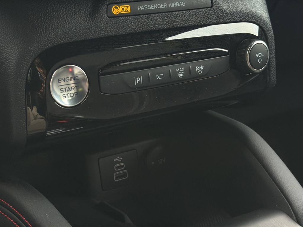 Ford Kuga 2,5 Plugin-hybrid ST-Line X CVT 243HK 5d Aut. - Image 18