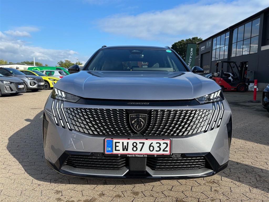 Peugeot e-5008 EL GT Pack 210HK 5d Aut. - Image 2