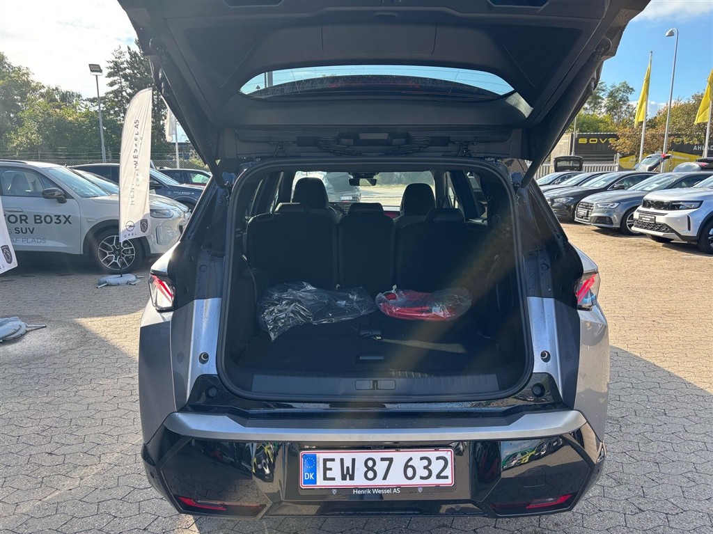 Peugeot e-5008 EL GT Pack 210HK 5d Aut. - Image 6