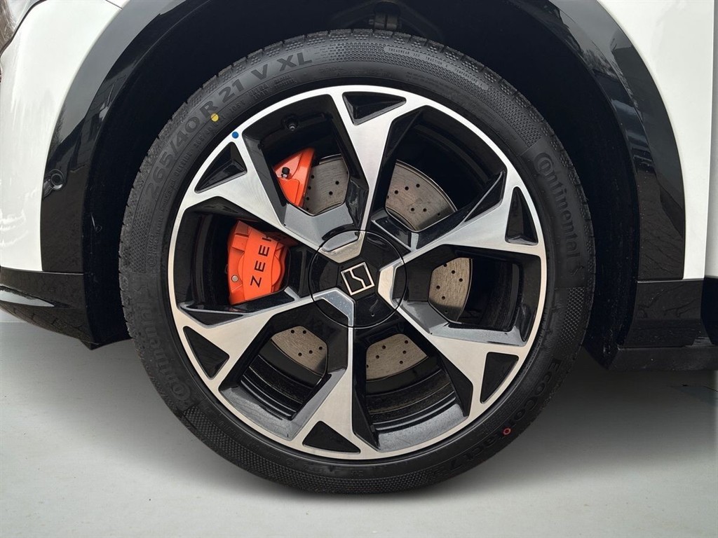 Zeekr 7X EL Privilege AWD 639HK 5d Aut. - Image 6