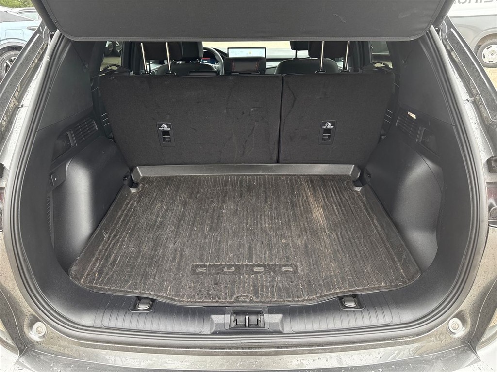 Ford Kuga 2,5 Plugin-hybrid ST-Line X CVT 243HK 5d Aut. - Image 13