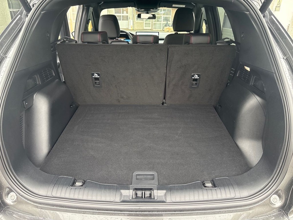 Ford Kuga 2,5 Plugin-hybrid ST-Line X CVT 243HK 5d Aut. - Image 13
