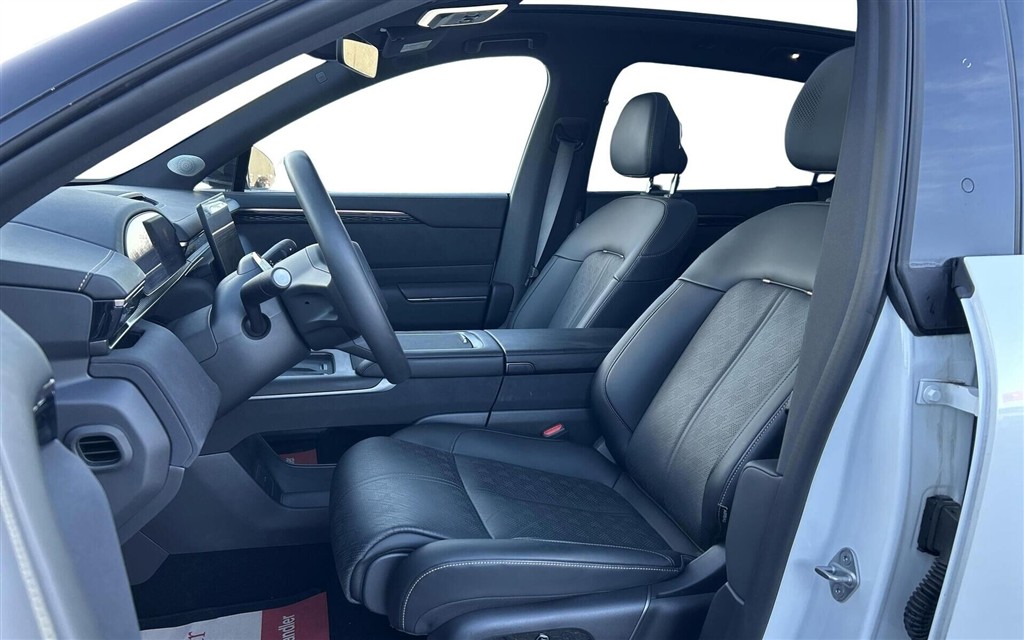 Zeekr 7X EL Privilege AWD 639HK 5d Aut. - Image 10
