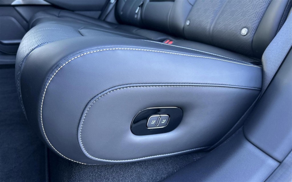 Zeekr 7X EL Privilege AWD 639HK 5d Aut. - Image 19
