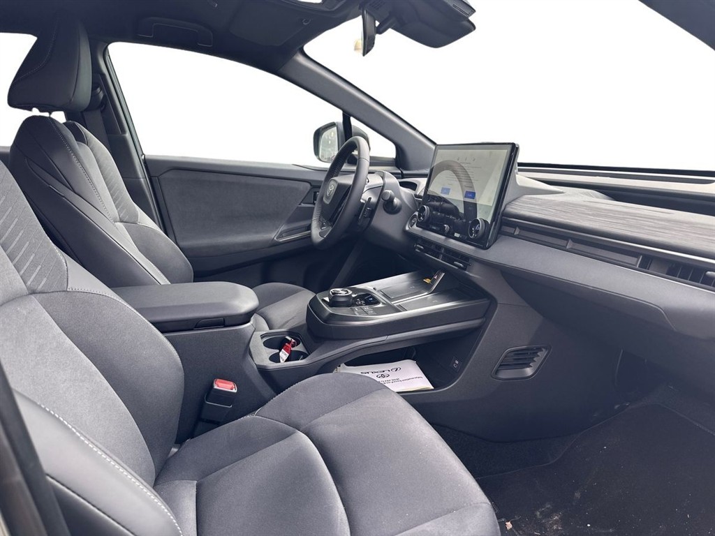 Toyota Toyota C-HR+ 252 kW (343 hk) aut. gear AWD Executive - Image 16