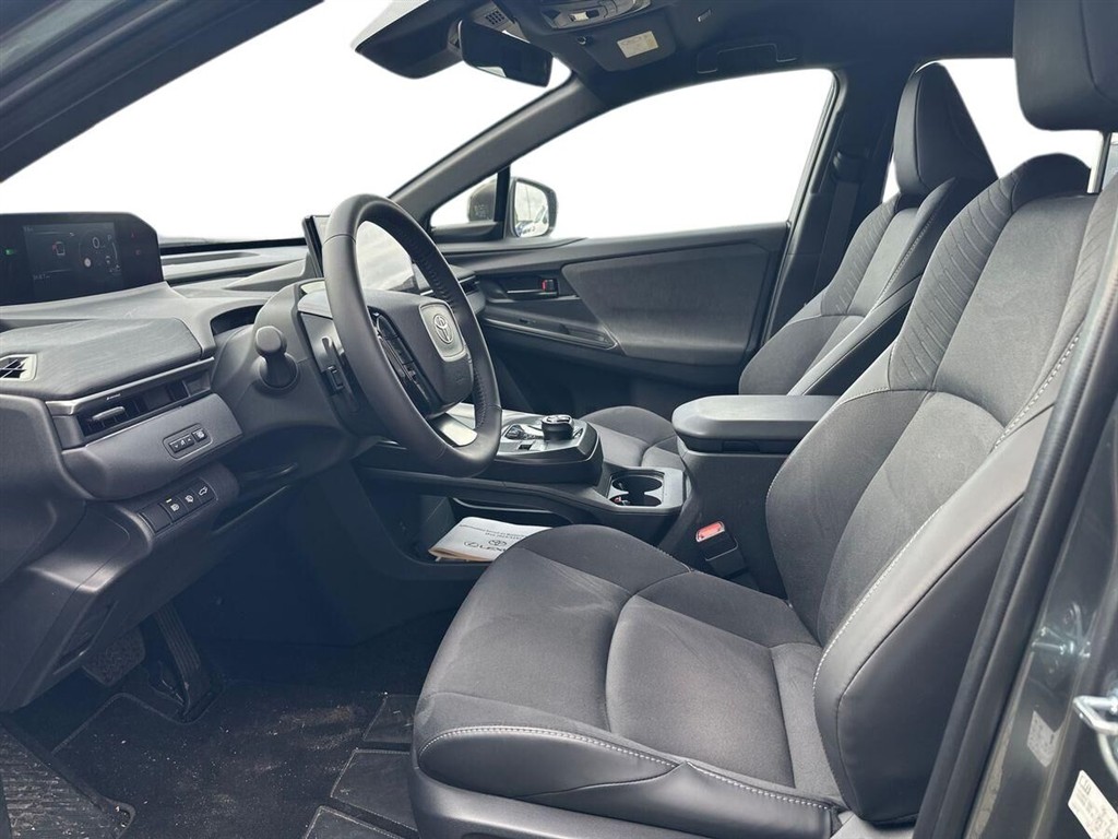 Toyota Toyota C-HR+ 252 kW (343 hk) aut. gear AWD Executive - Image 19