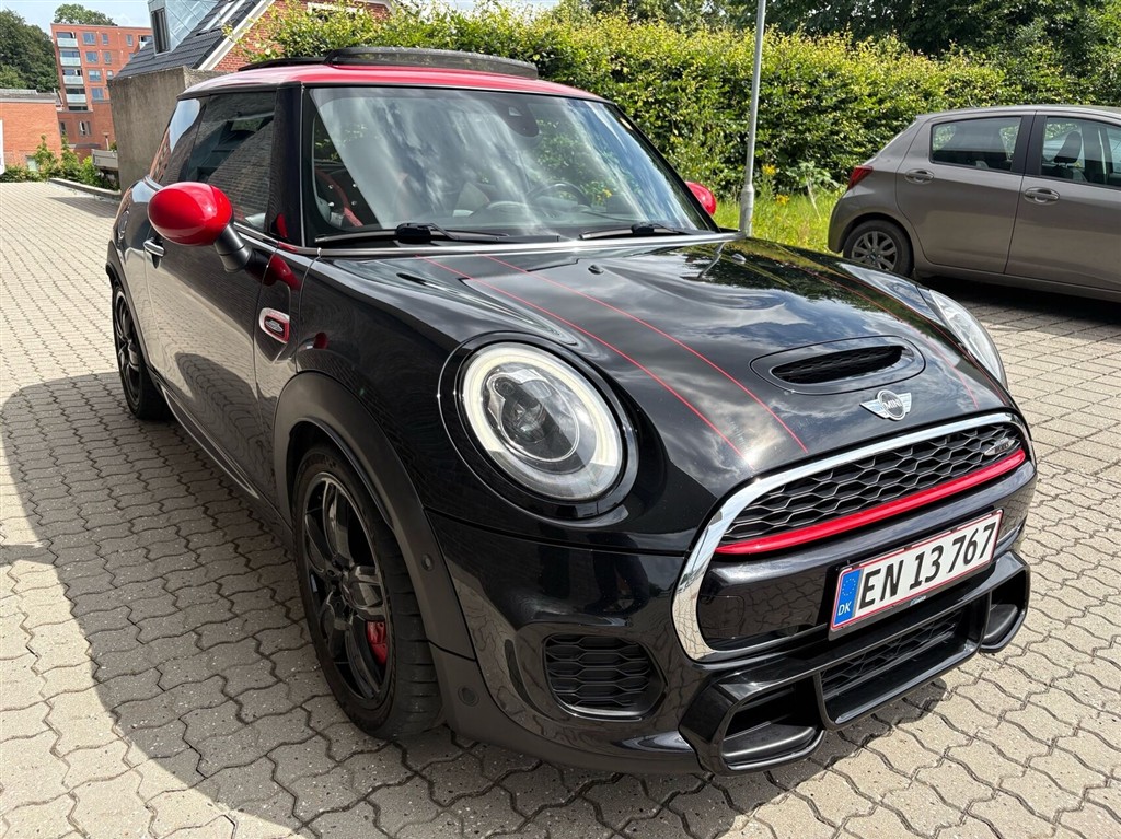 Mini Cooper John Cooper Works 2,0 Steptronic 231HK 3d 6g Aut. - Image 2