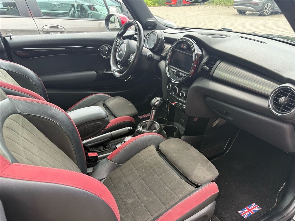 Mini Cooper John Cooper Works 2,0 Steptronic 231HK 3d 6g Aut. - Image 11