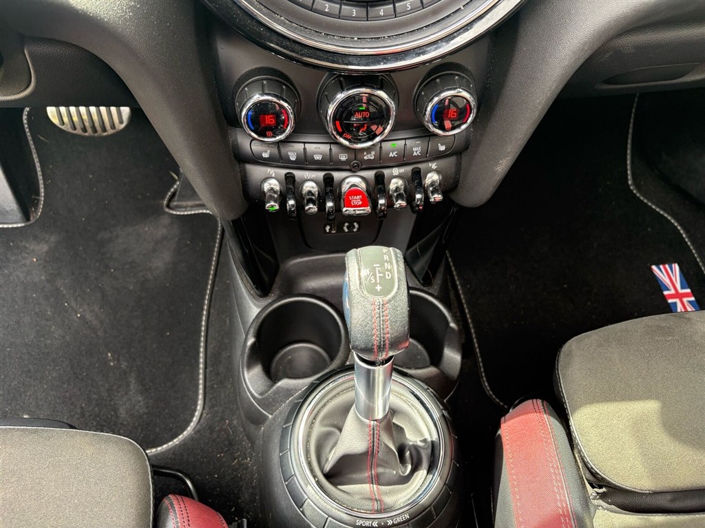 Mini Cooper John Cooper Works 2,0 Steptronic 231HK 3d 6g Aut. - Image 12