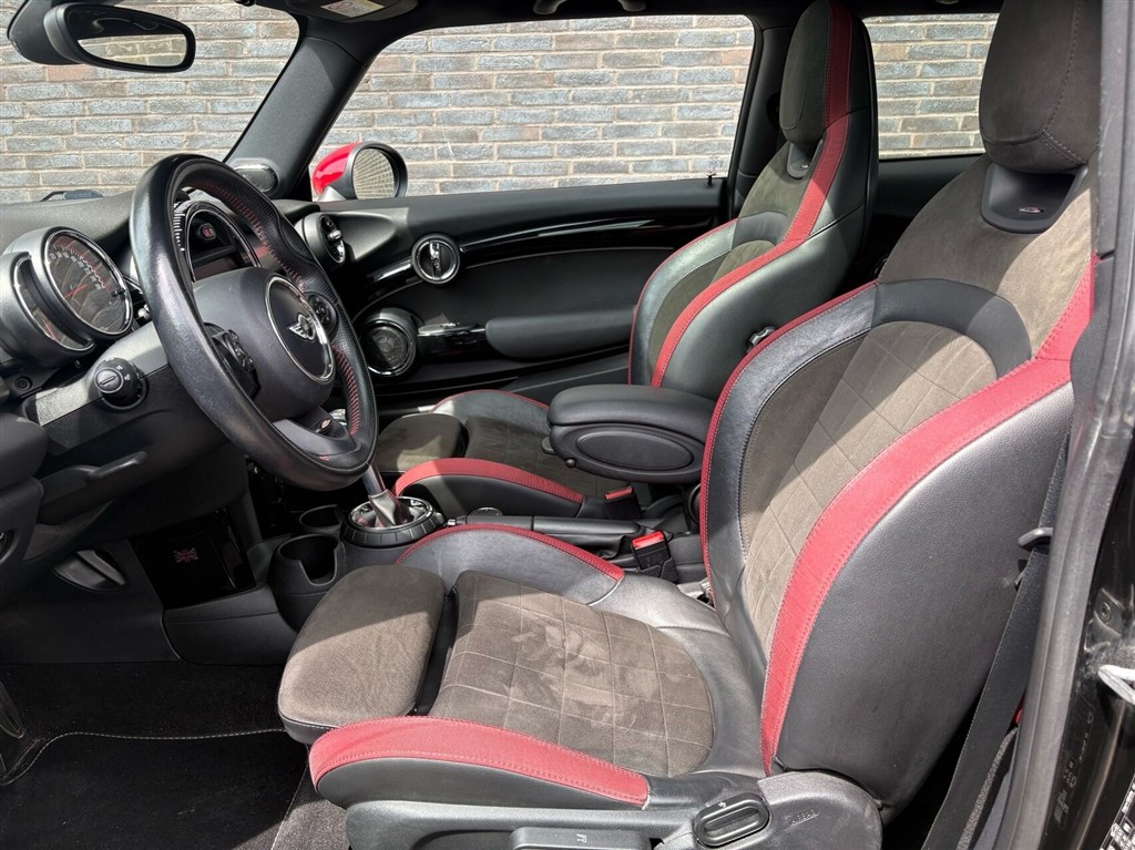 Mini Cooper John Cooper Works 2,0 Steptronic 231HK 3d 6g Aut. - Image 17