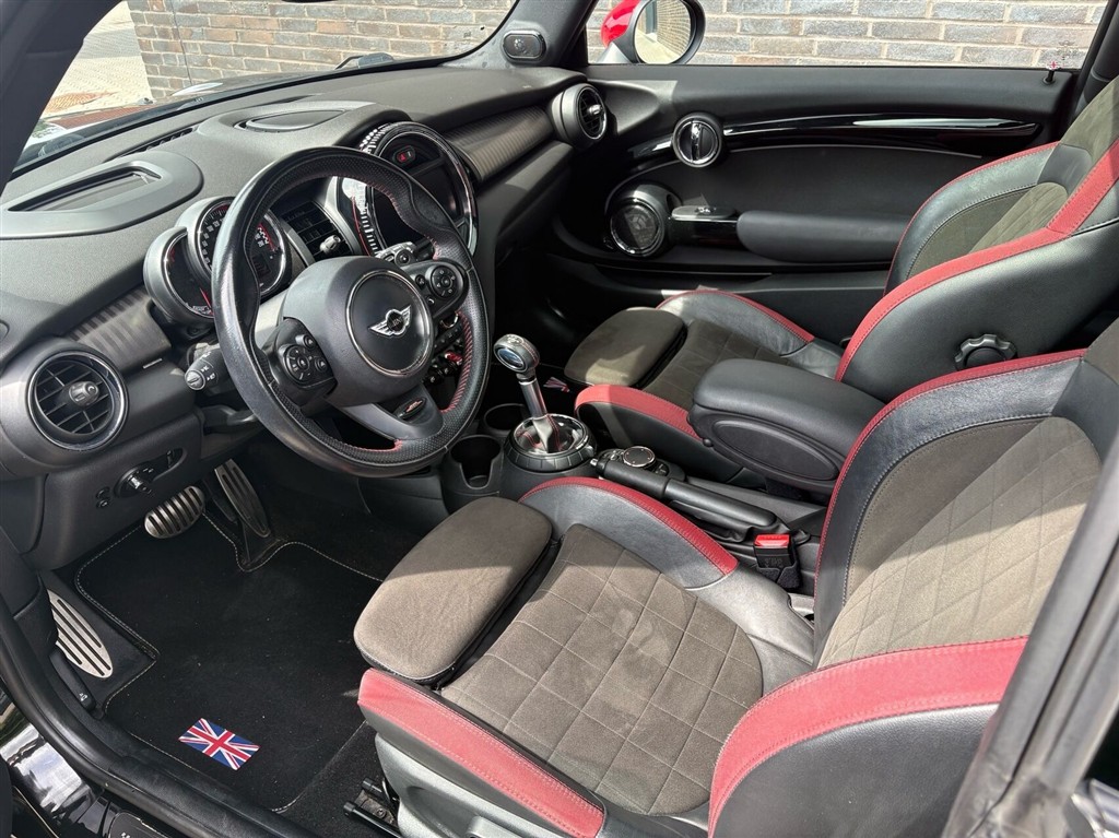 Mini Cooper John Cooper Works 2,0 Steptronic 231HK 3d 6g Aut. - Image 18