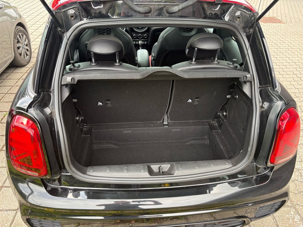 Mini Cooper John Cooper Works 2,0 Steptronic 231HK 3d 6g Aut. - Image 25