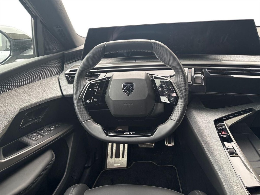 Peugeot e-5008 EL GT Pack 210HK 5d Aut. - Image 17