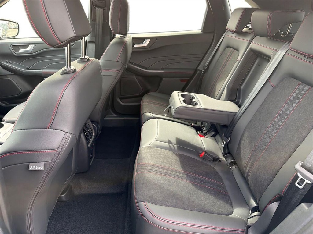 Ford Kuga 2,5 Plugin-hybrid ST-Line X CVT 243HK 5d Aut. - Image 11