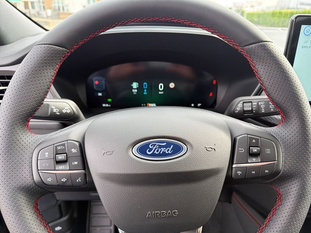 Ford Kuga 2,5 Plugin-hybrid ST-Line X CVT 243HK 5d Aut. - Image 16