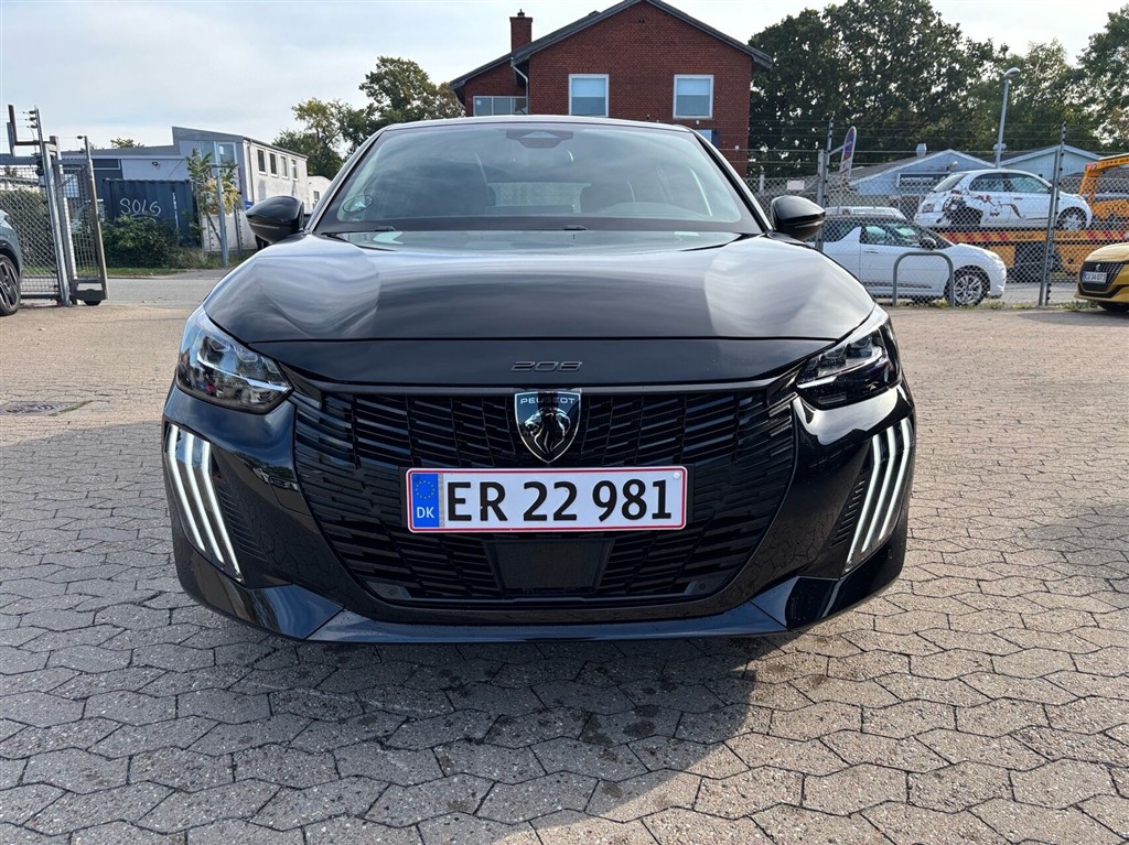 Peugeot e-208 EL GT Pack 156HK 5d Aut. - Image 2