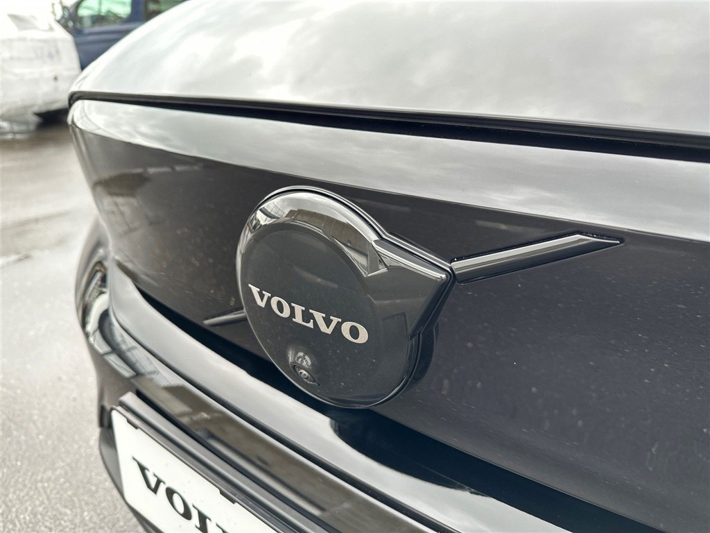 Volvo EX40 Single Motor Extended Range Black Edition Excess 252HK 5d Aut. - Image 23