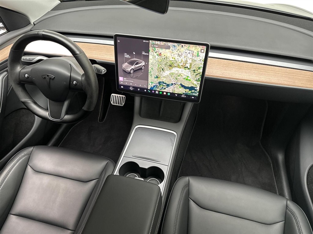Tesla Model Y EL Long Range AWD 514HK 5d Aut. - Image 11