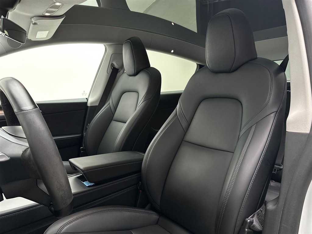 Tesla Model Y EL Long Range AWD 514HK 5d Aut. - Image 17