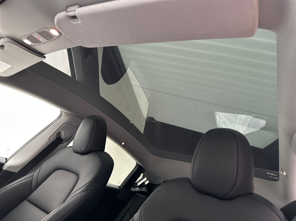 Tesla Model Y EL Long Range AWD 514HK 5d Aut. - Image 19