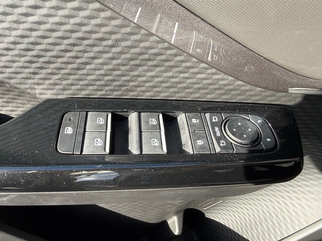 Suzuki eVitara EL Adventure 174HK 5d Aut. - Image 8