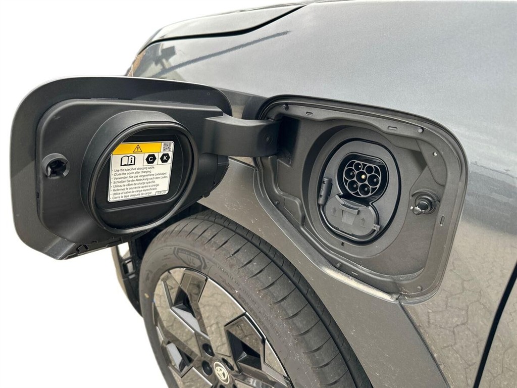 Toyota Urban Cruiser EL Executive 174HK 5d Aut. - Image 11