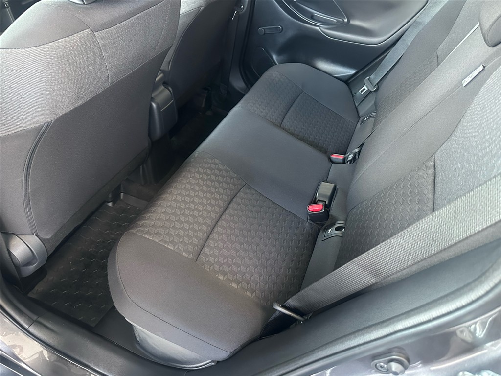 Toyota Yaris 1,5 Hybrid Essential Comfort 116HK 5d Trinl. Gear - Image 10