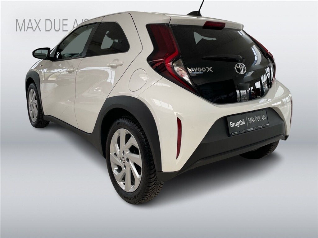 Toyota Aygo X 1,0 VVT-I Active 72HK 5d - Image 22