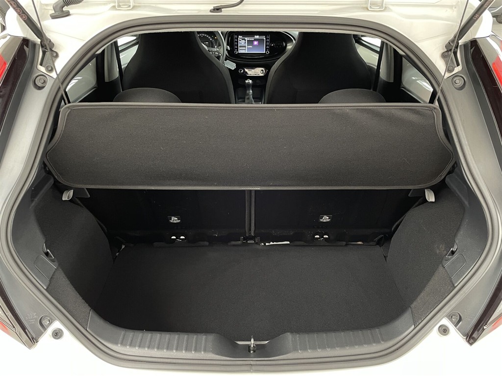 Toyota Aygo X 1,0 VVT-I Active 72HK 5d - Image 9