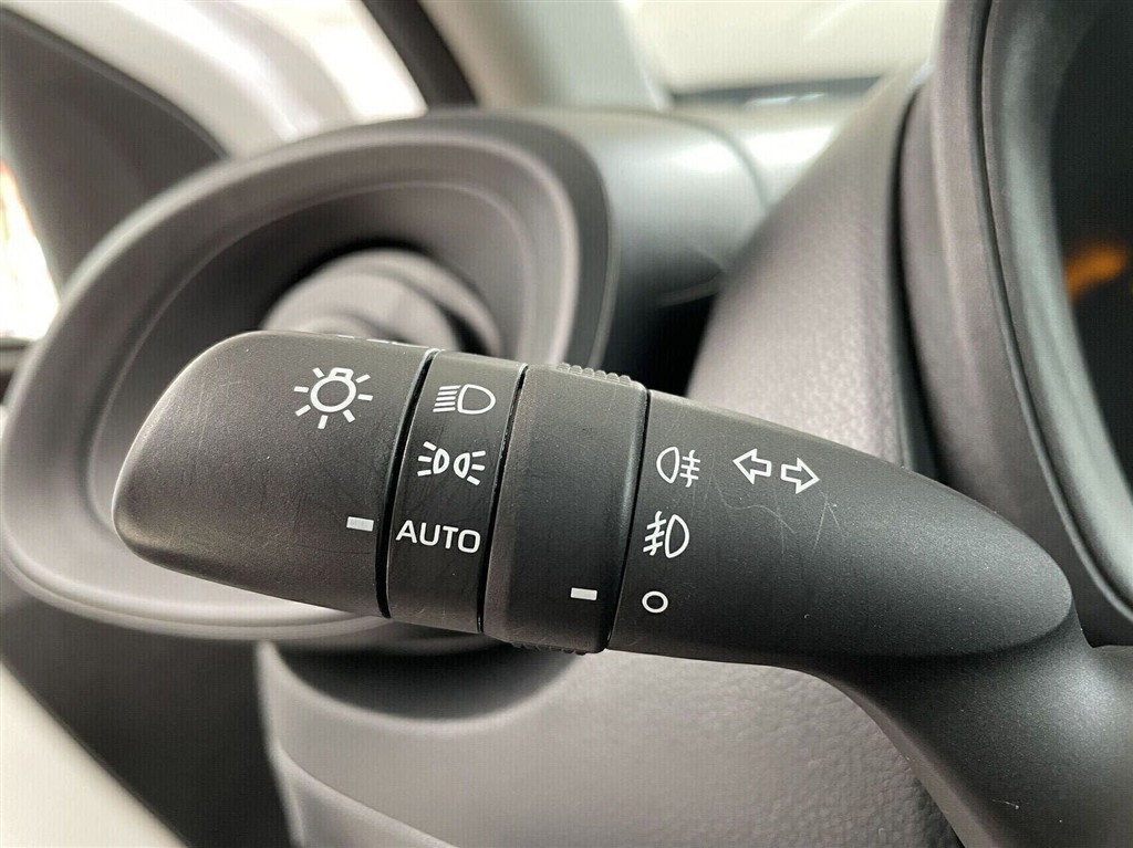 Toyota Aygo X 1,0 VVT-I Active 72HK 5d - Image 17