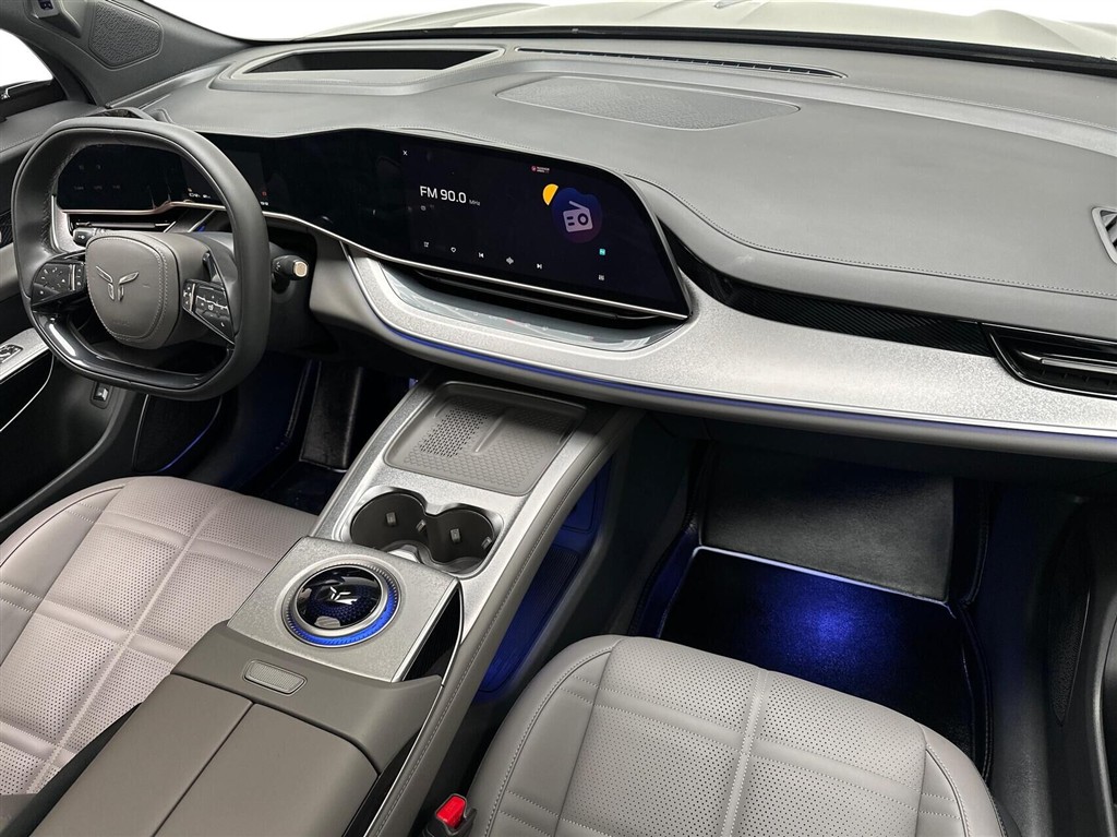 Hongqi EHS7 EL Exclusive 344HK 5d Aut. - Image 11