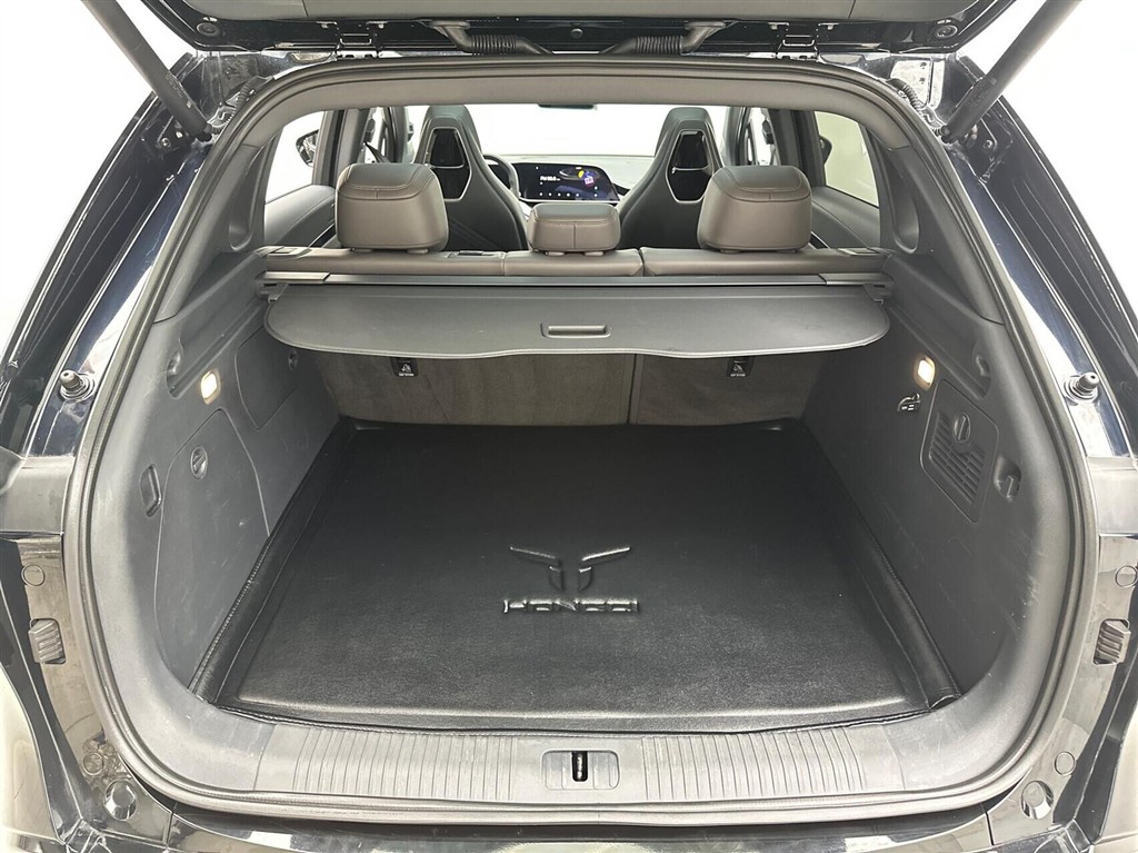 Hongqi EHS7 EL Exclusive 344HK 5d Aut. - Image 14