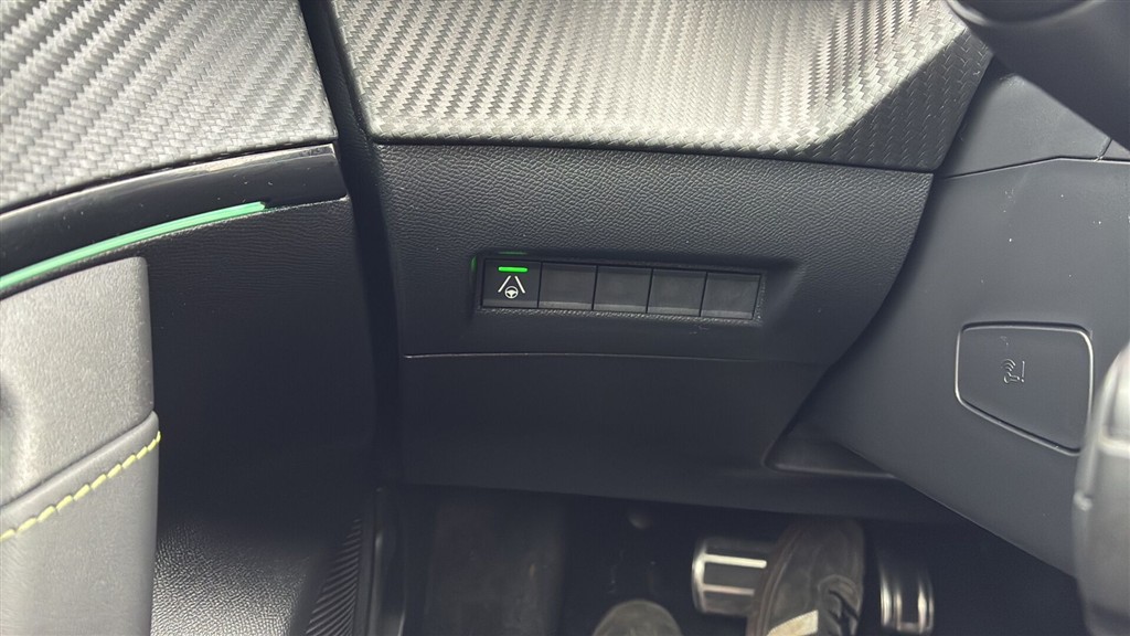 Peugeot e-2008 EL GT 156HK 5d Aut. - Image 15